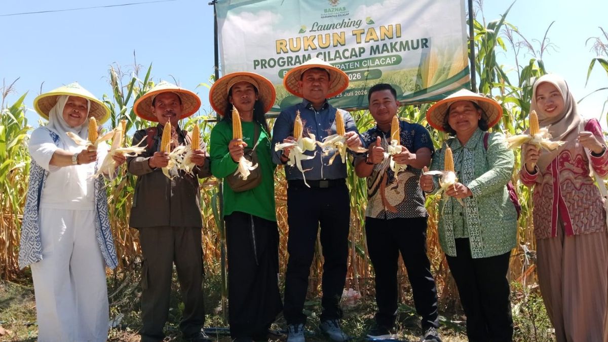 Menghijaukan Cilacap: Kelompok Tani AMANAT MENDHA 2014 Hadir untuk Anda